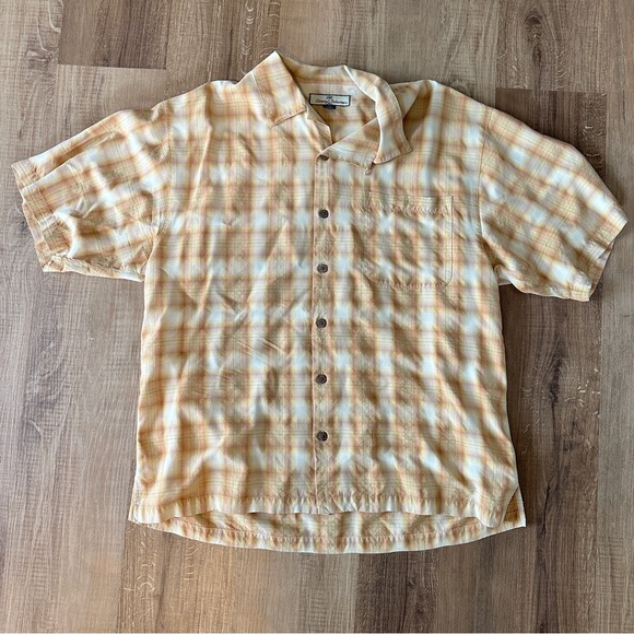 Tommy Bahama Other - Tommy Bahama 100% Silk Button Down Tee‎ Size Large